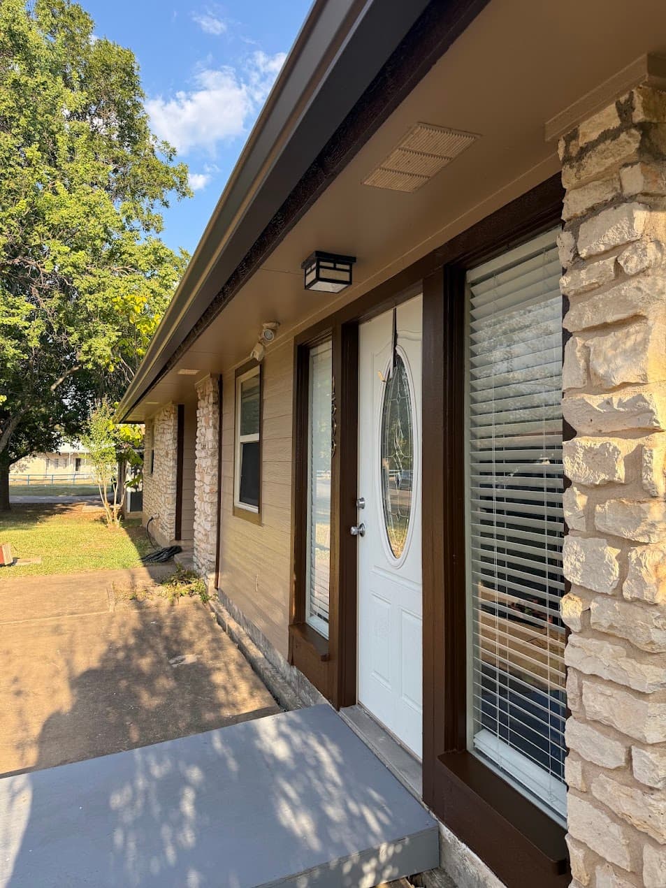 Brown exterior painting Round Rock TX