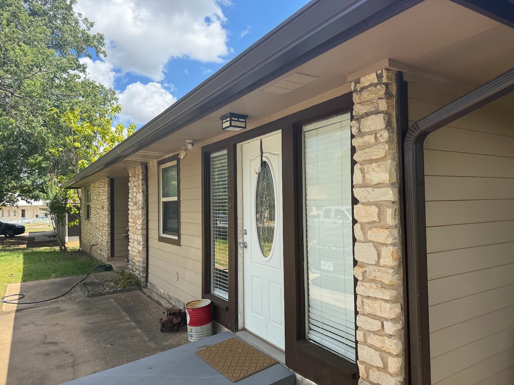 Exterior brown paint job Round Rock TX